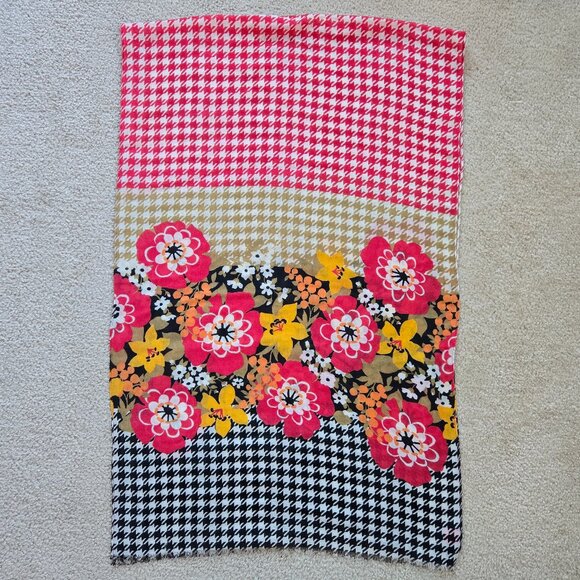 Lightweight Woven Wool Floral Houndstooth Scarf - Picture 1 of 8